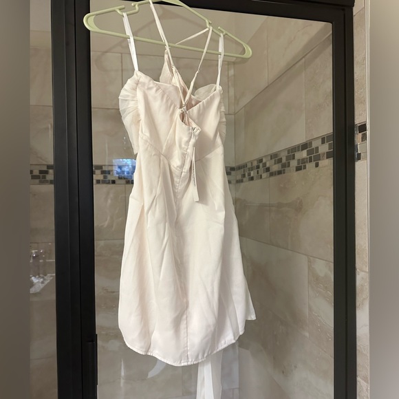 Beautiful halter nwt off white - small- Saints and Secrets from Selfie Leslie - Picture 4 of 5